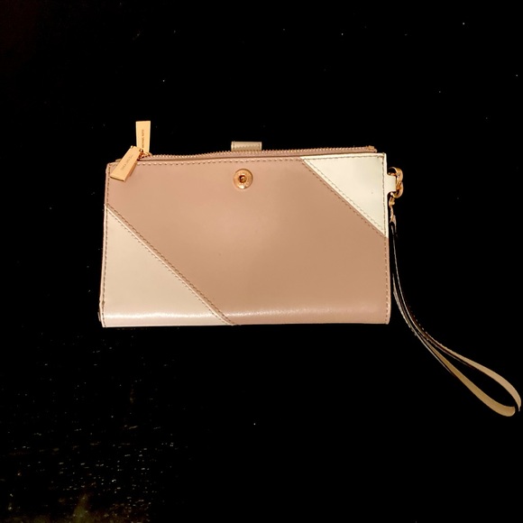 Michael Kors Mauve, Pink, and White Wristlest (New without Tags) - Picture 3 of 4